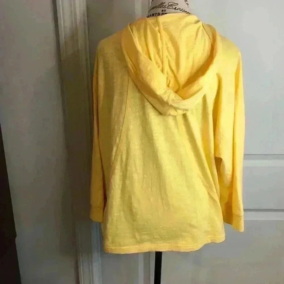 Chicos Zenergy Womens Size 1 Medium Yellow Jacket Top with Hood and Pockets - Picture 3 of 7